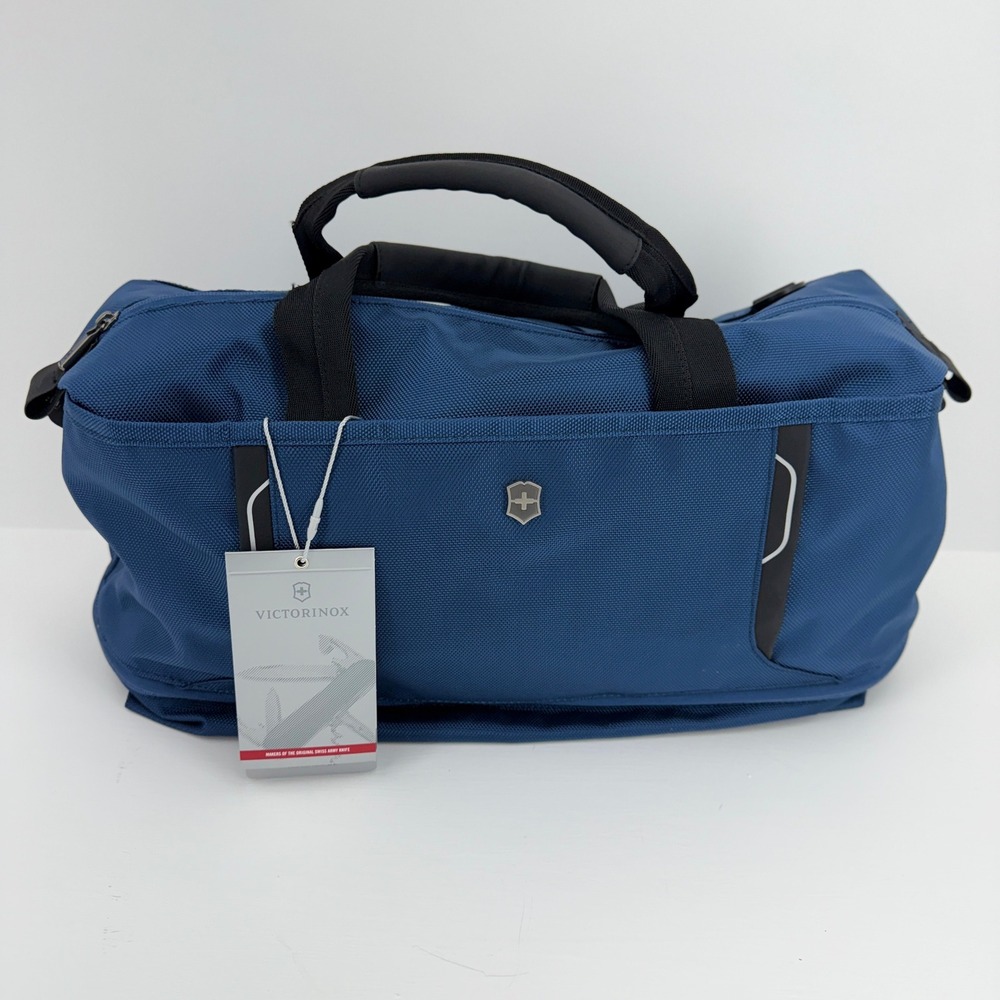 Victorinox Werks Traveler 6.0 Weekender Tote Bag Black Drop Down Expansion New - Picture 1 of 8